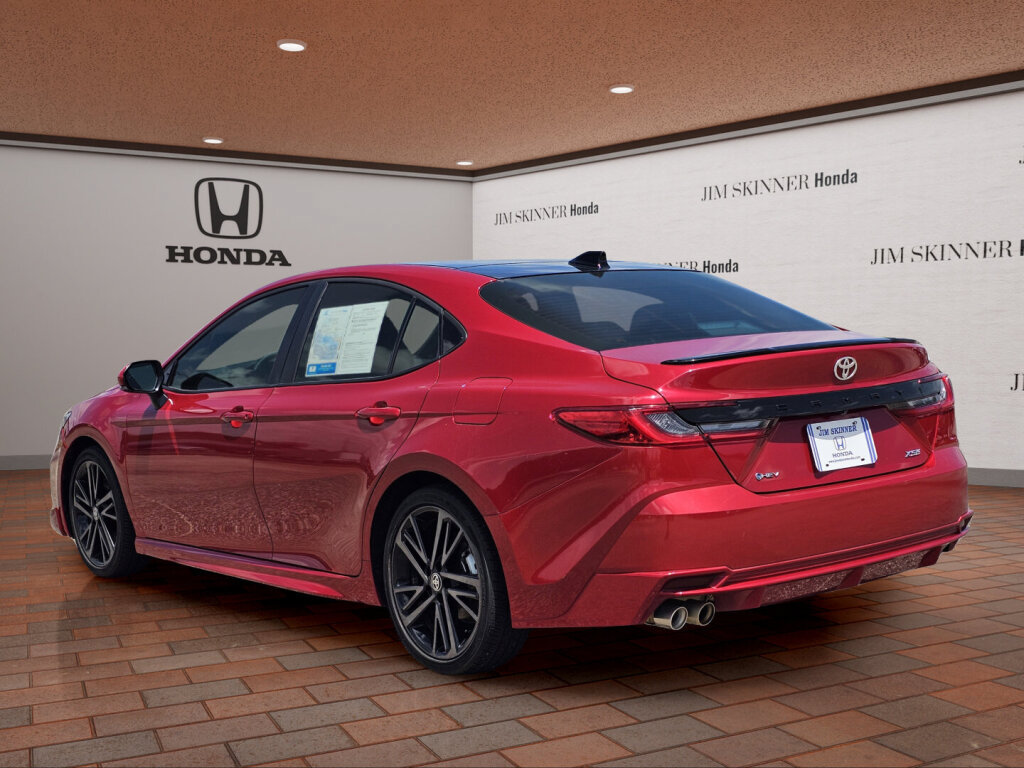 Used 2025 Toyota Camry XSE FWD image 14