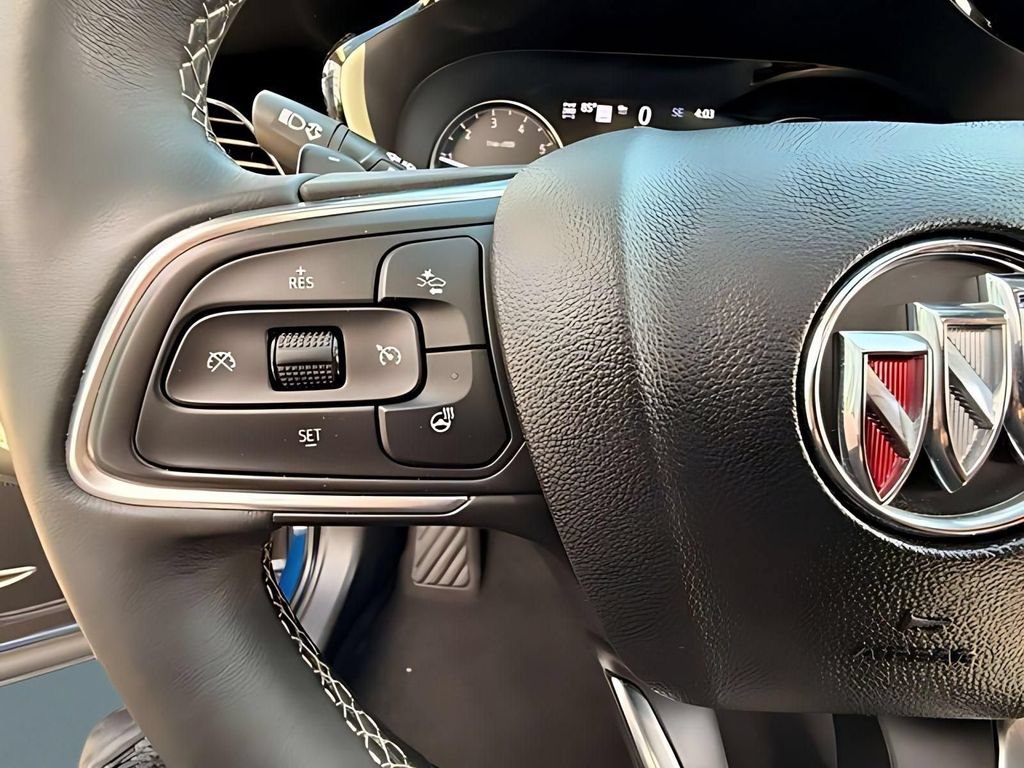 Used 2023 Buick Envision Avenir AWD/4WD image 17