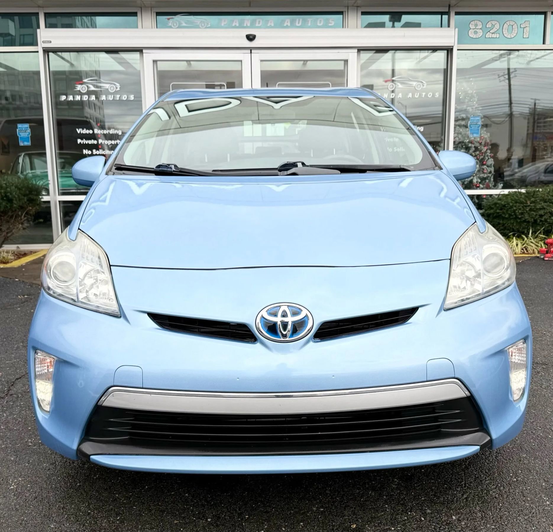 Used 2013 Toyota Prius Prime Plug-In Hybrid FWD image 2