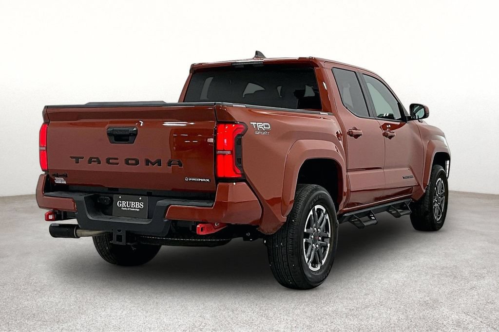 Used 2025 Toyota Tacoma TRD Sport AWD/4WD image 2