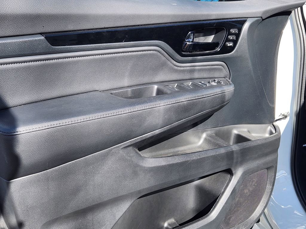 Used 2023 Honda Odyssey Elite image 14