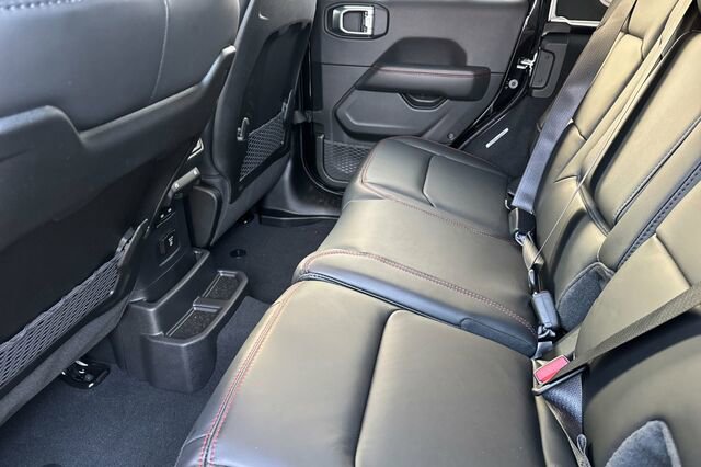 New 2026 Jeep Wrangler Unlimited Rubicon image 9