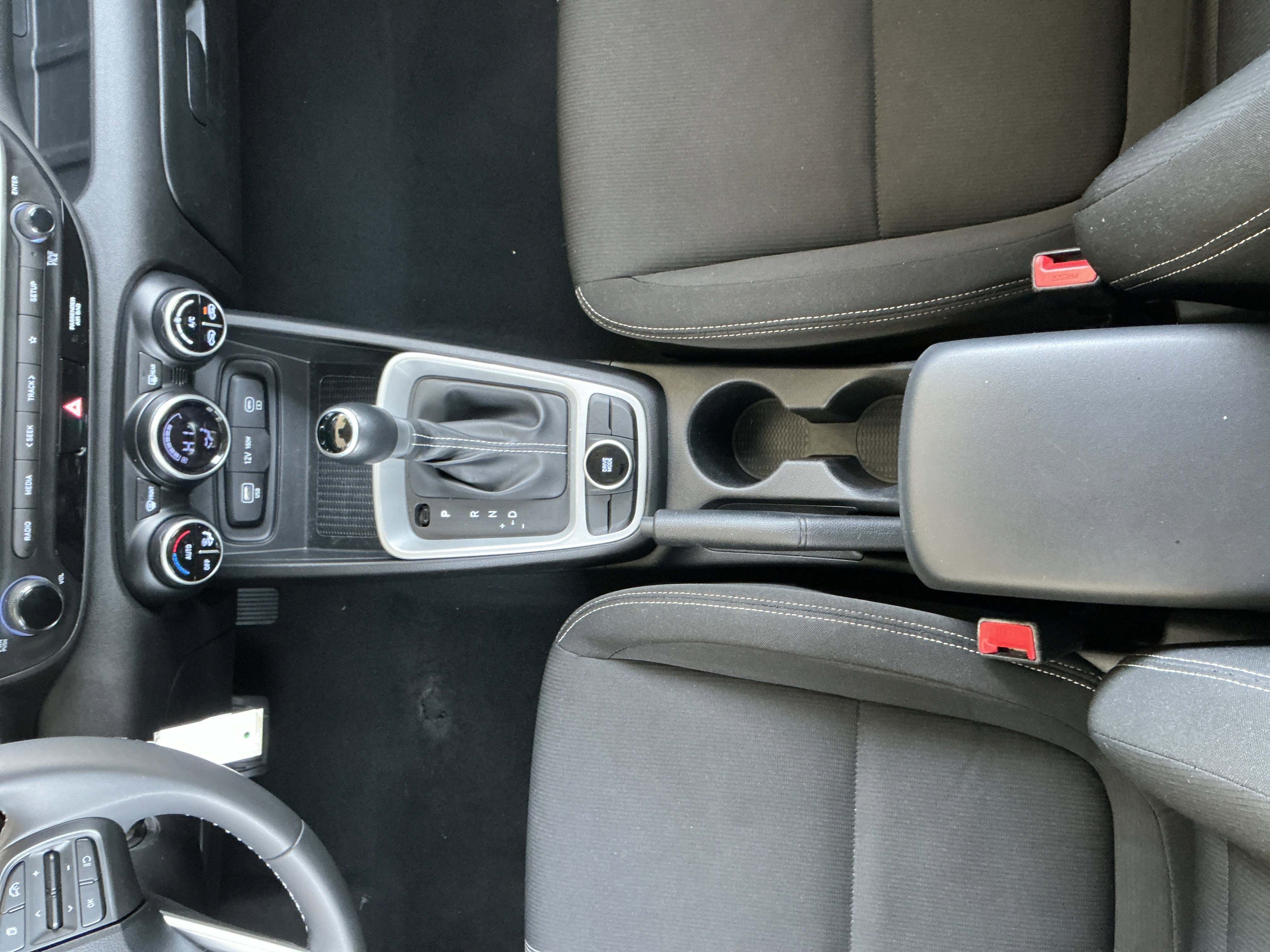 Used 2023 Hyundai Venue SEL image 11