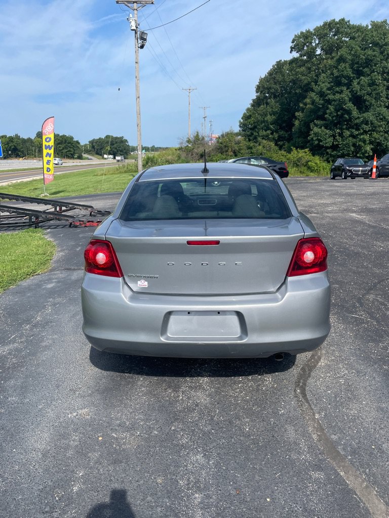 Used 2013 Dodge Avenger SE FWD image 4