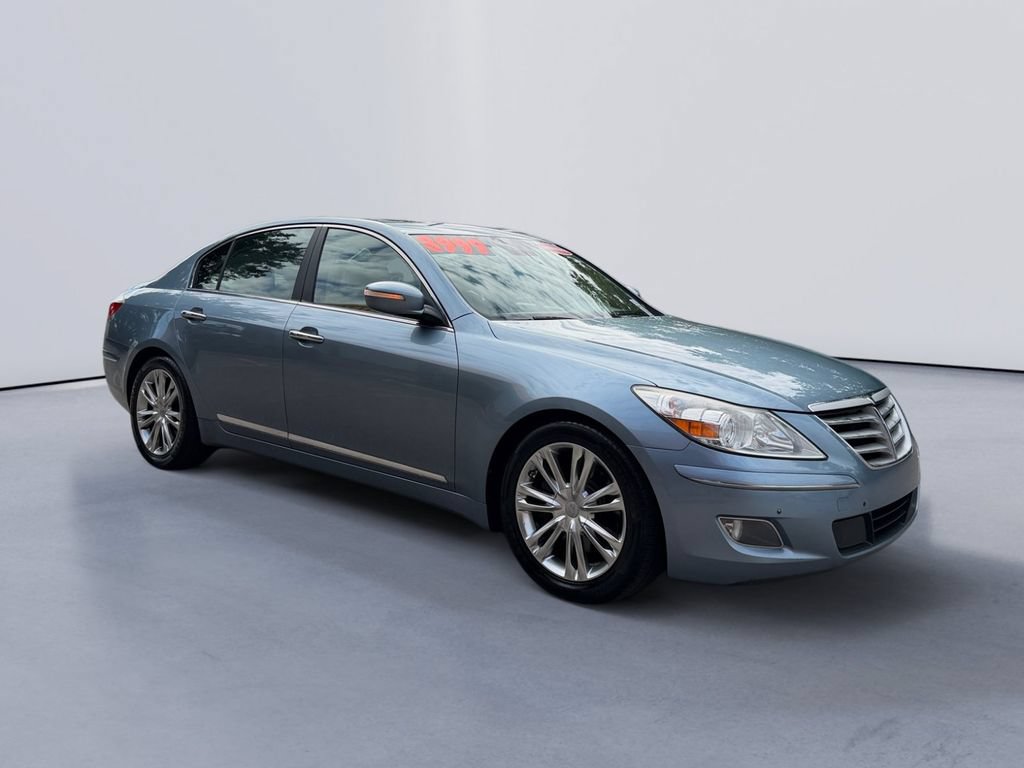 Used 2010 Hyundai Genesis 4.6 w/ Technology Pkg 5 RWD image 1