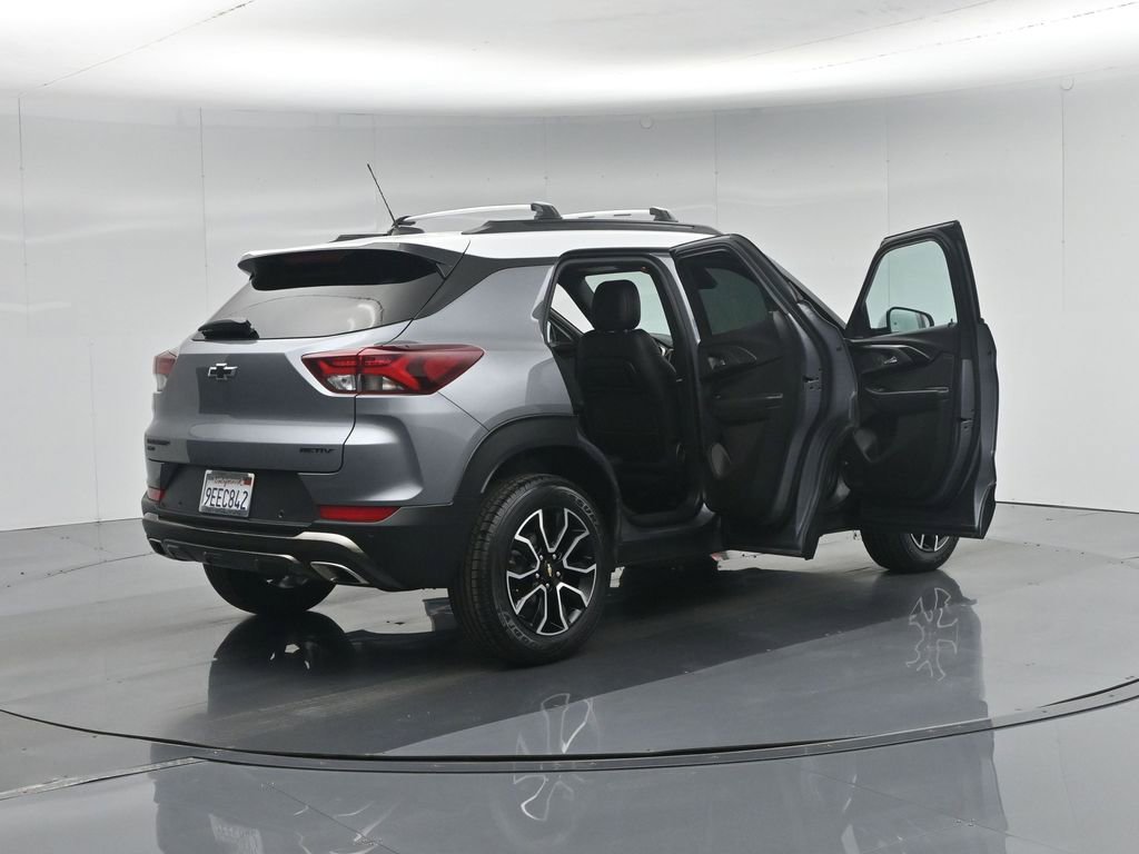 Used 2021 Chevrolet TrailBlazer ACTIV w/ Technology Package image 33