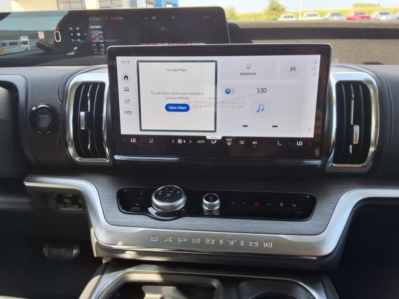 New 2025 Ford Expedition Platinum image 14