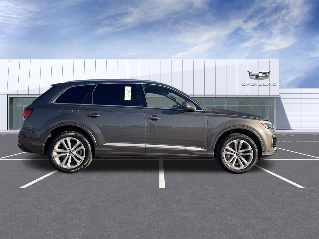Used 2025 Audi Q7 3.0T Premium Plus image 9