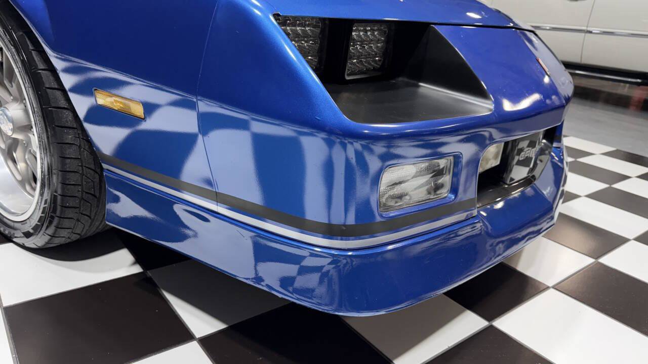 Used 1989 Chevrolet Camaro IROC-Z image 31