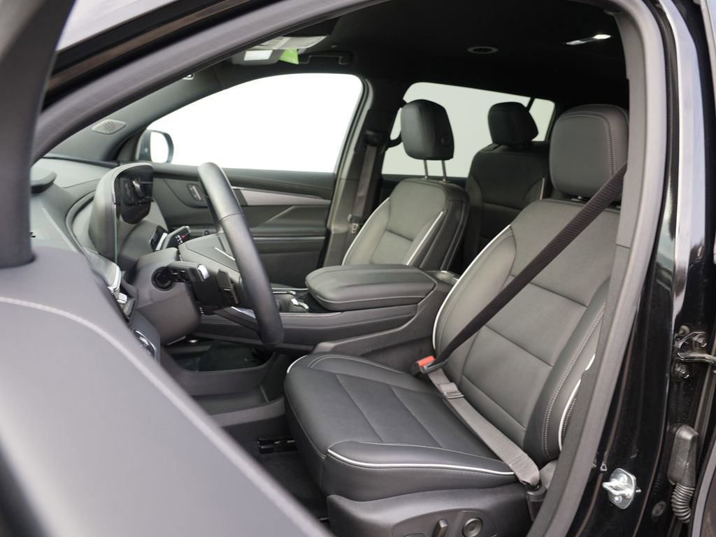 Used 2025 Buick Enclave Preferred image 12