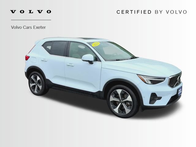 Certified 2024 Volvo XC40 B5 Plus w/ Climate Package AWD/4WD image 2