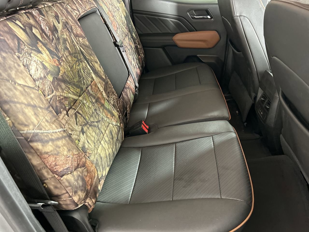 Used 2023 GMC Canyon AT4 w/ AT4 Premium Package AWD/4WD image 24