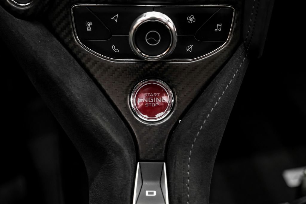 Used 2020 McLaren 720S Performance RWD image 17