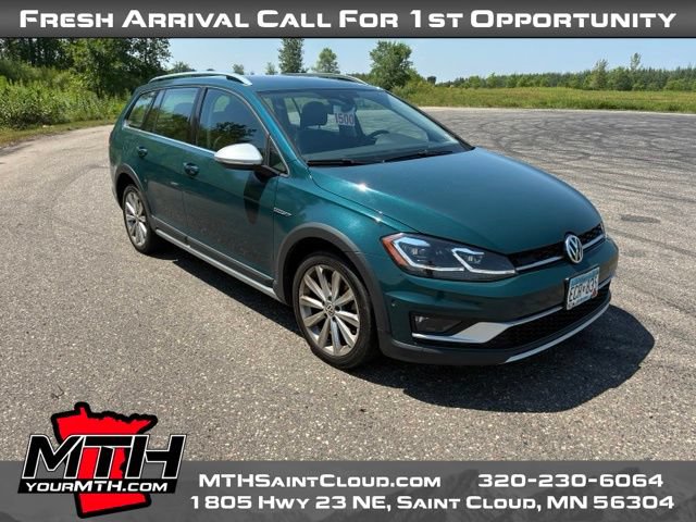 Used 2019 Volkswagen Golf Alltrack S AWD/4WD image 2