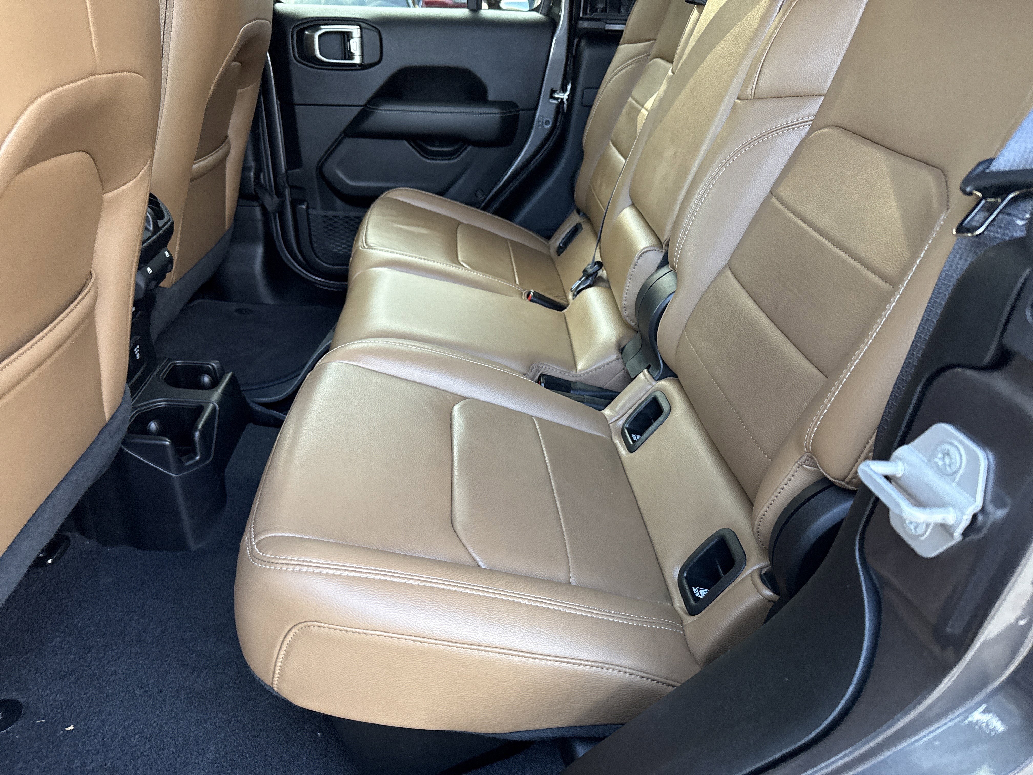 Used 2020 Jeep Gladiator Overland w/ Safety Group image 21