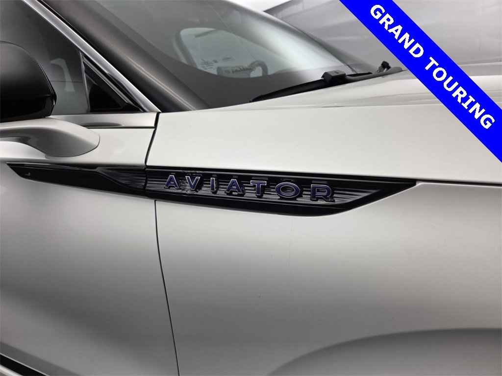 Used 2021 Lincoln Aviator Grand Touring w/ Elements Package Plus image 16