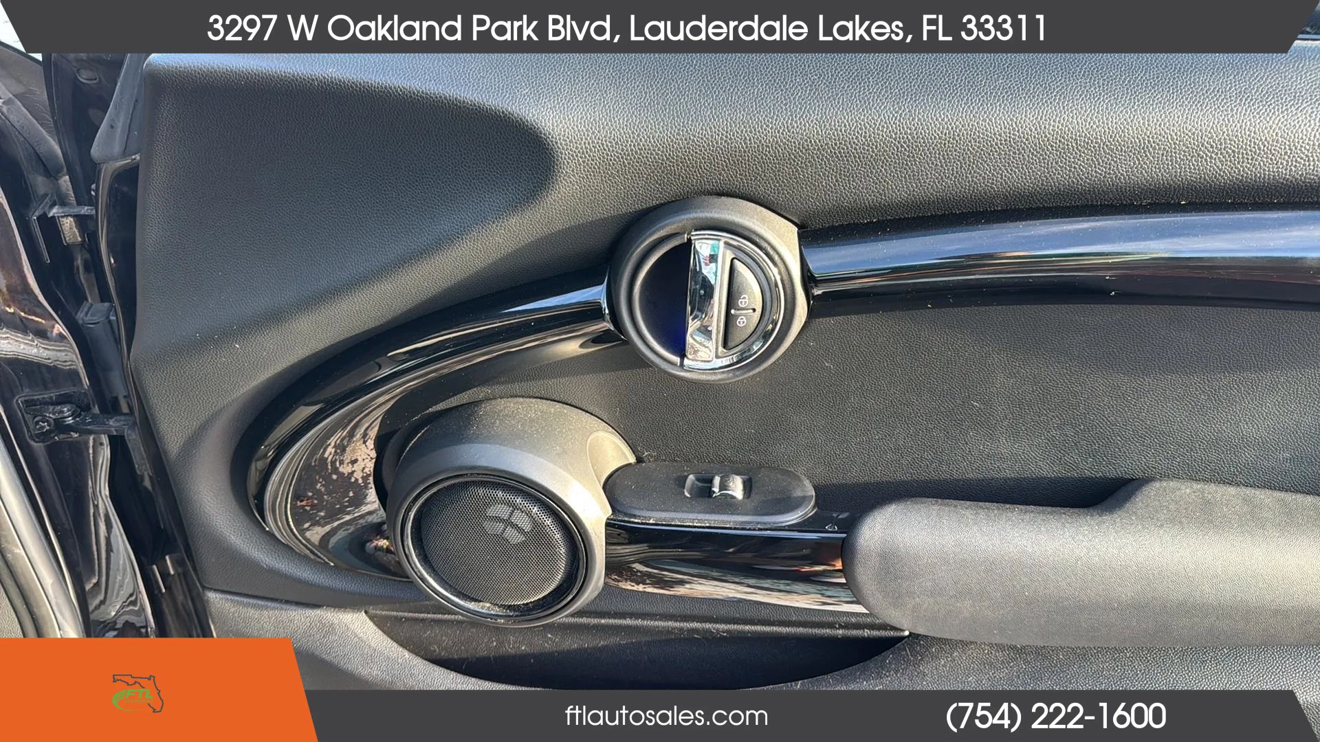 Used 2019 MINI Cooper S image 25