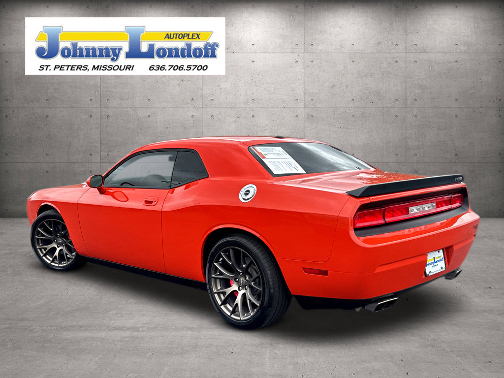 Used 2010 Dodge Challenger SRT8 w/ SRT Option Group II RWD image 3
