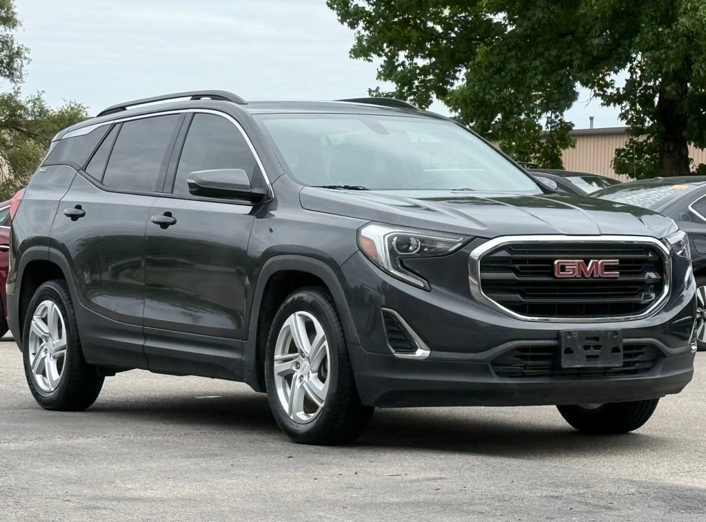 Used 2019 GMC Terrain SLE w/ Driver Convenience Package FWD image 7