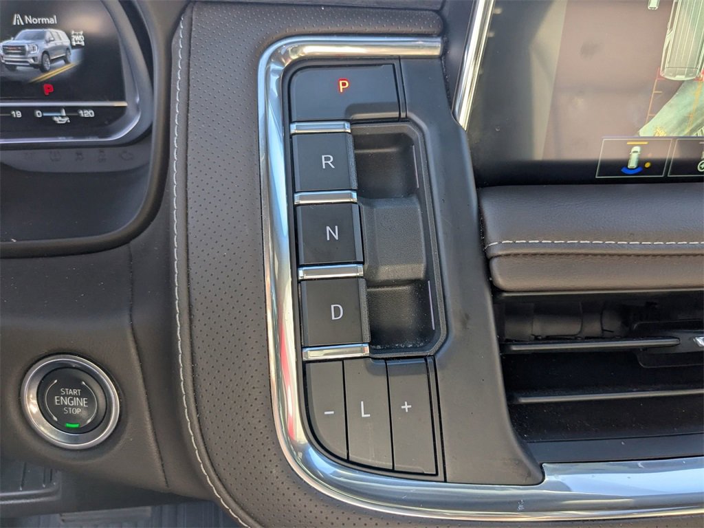 Certified 2024 GMC Yukon XL SLT w/ SLT Luxury Package image 22