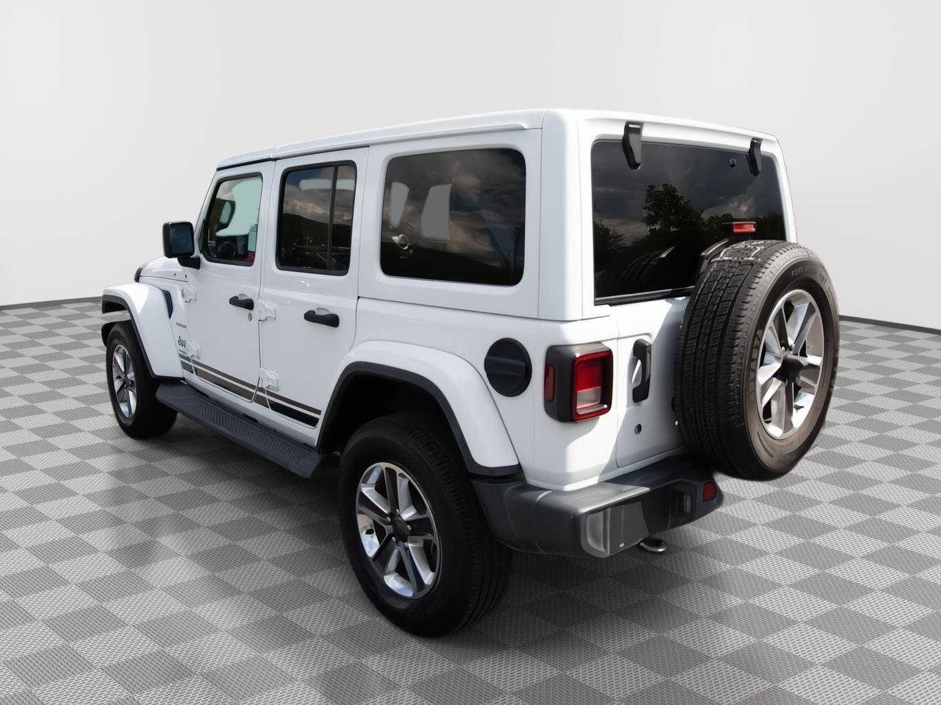 Used 2020 Jeep Wrangler Unlimited Sahara image 7