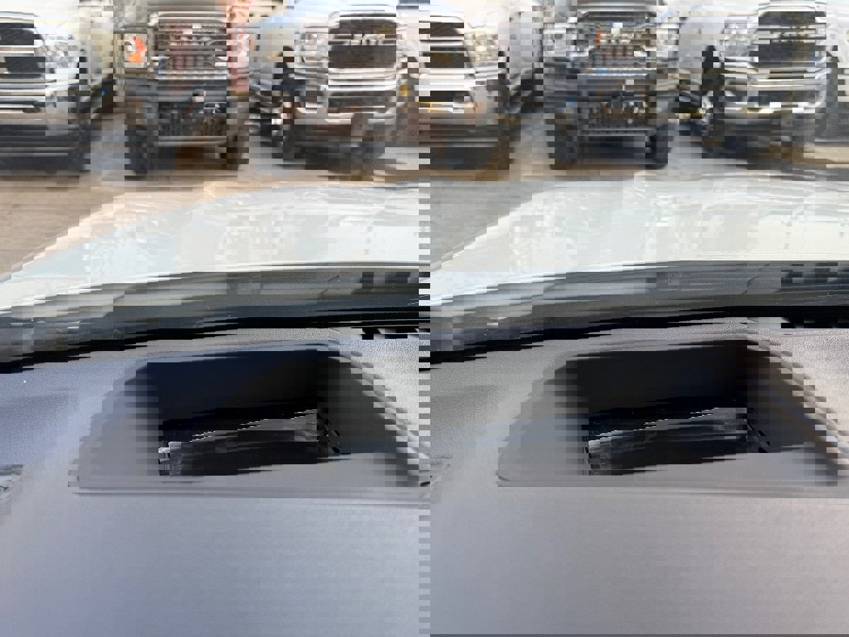 Used 2018 BMW 750i xDrive image 40