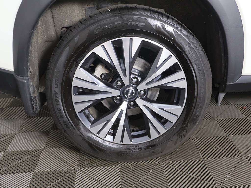 Used 2022 Nissan Rogue SV AWD/4WD image 18