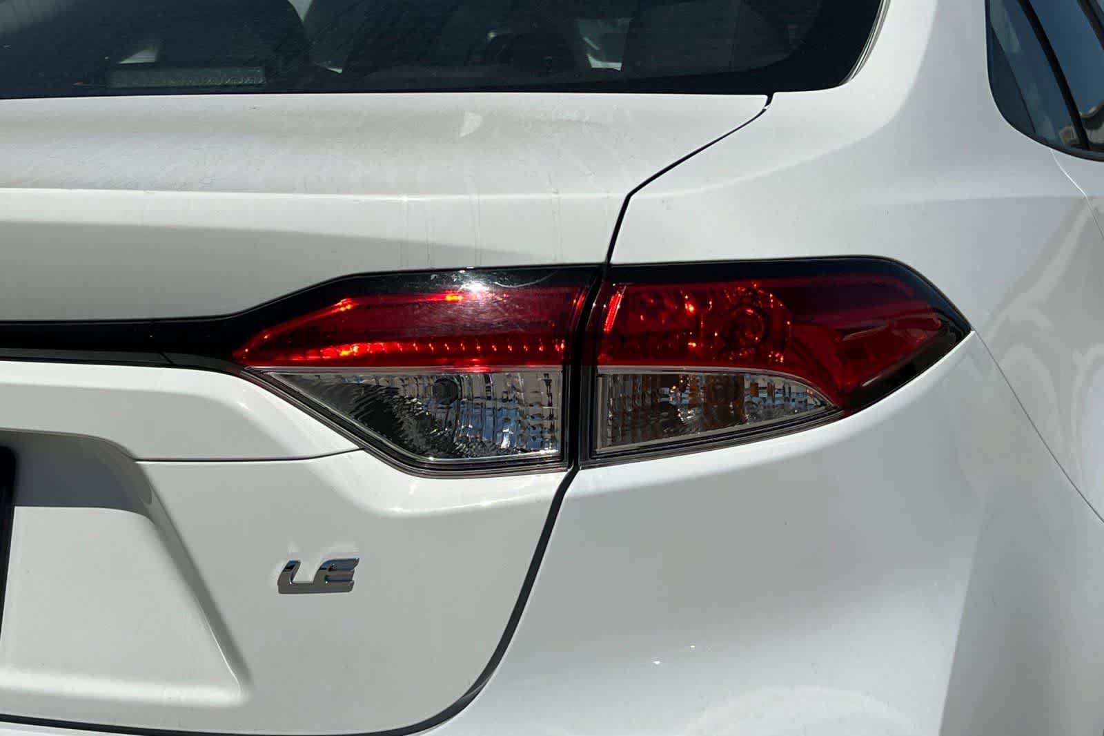 Used 2025 Toyota Corolla LE FWD image 13
