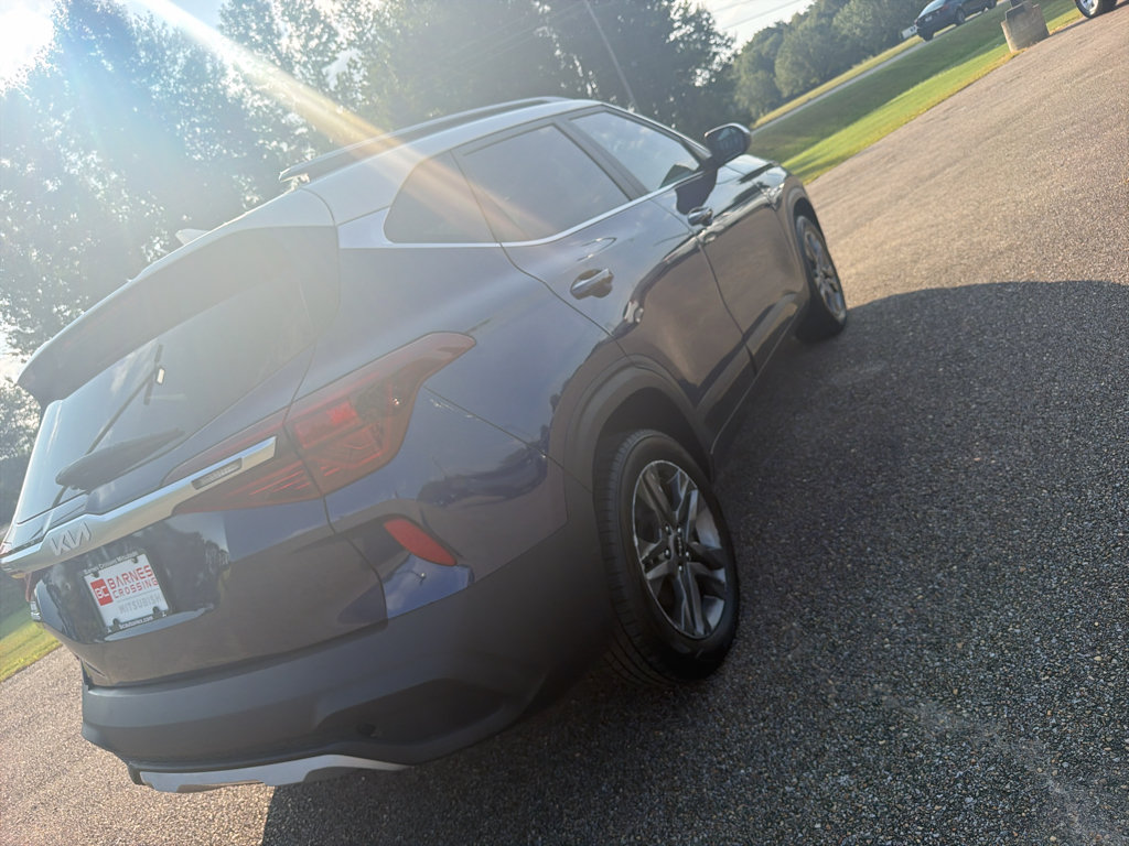 Used 2023 Kia Seltos S w/ Navigation Package AWD/4WD image 4
