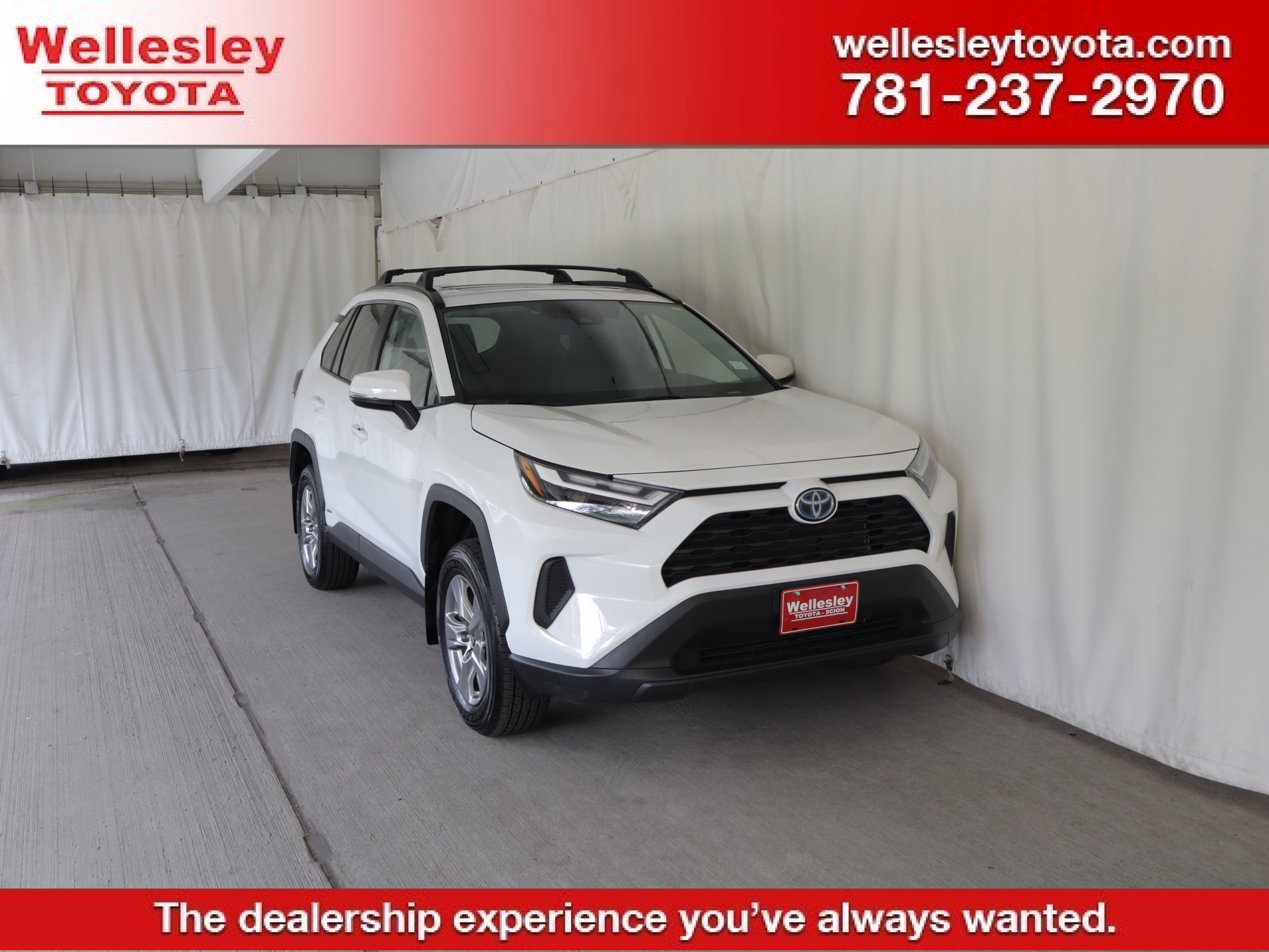 Used 2024 Toyota RAV4 XLE w/ Convenience Package AWD/4WD image 1