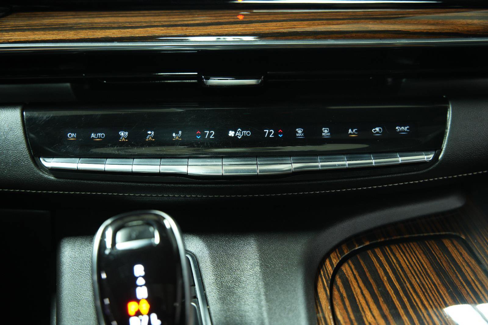 Used 2022 Cadillac Escalade Premium Luxury w/ Performance Package image 41