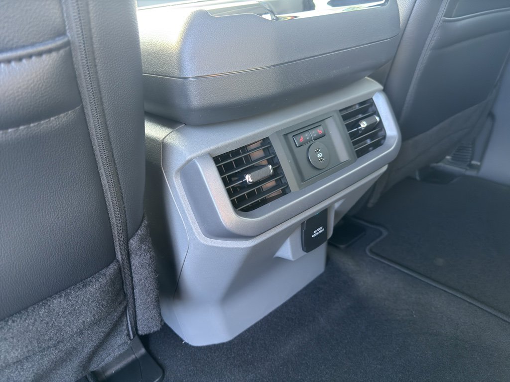 New 2026 Ford F150 Lariat w/ Equipment Group 502A High image 17