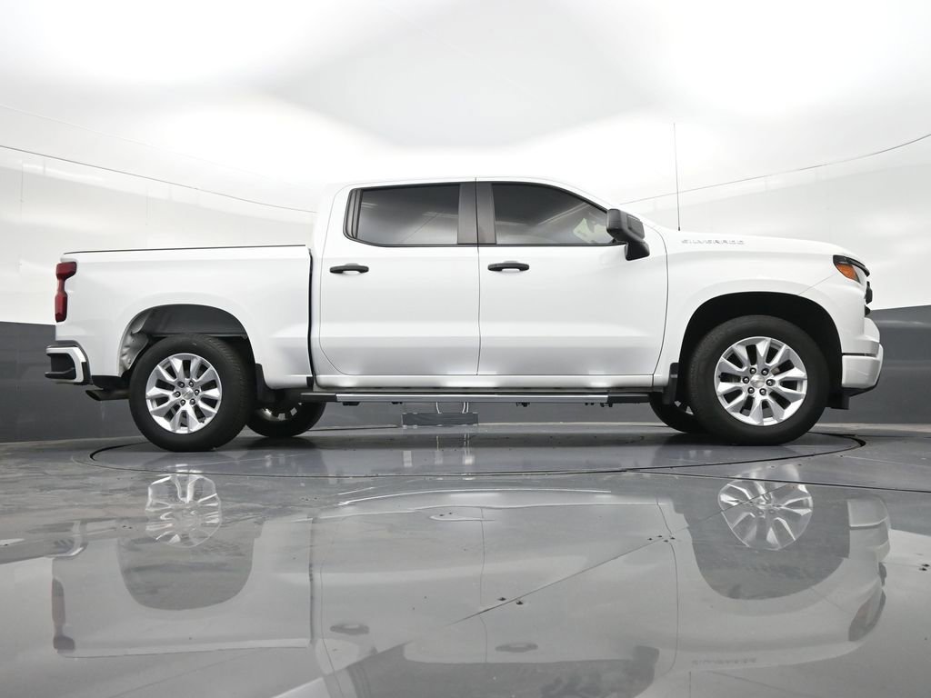 Used 2024 Chevrolet Silverado 1500 Custom RWD image 28
