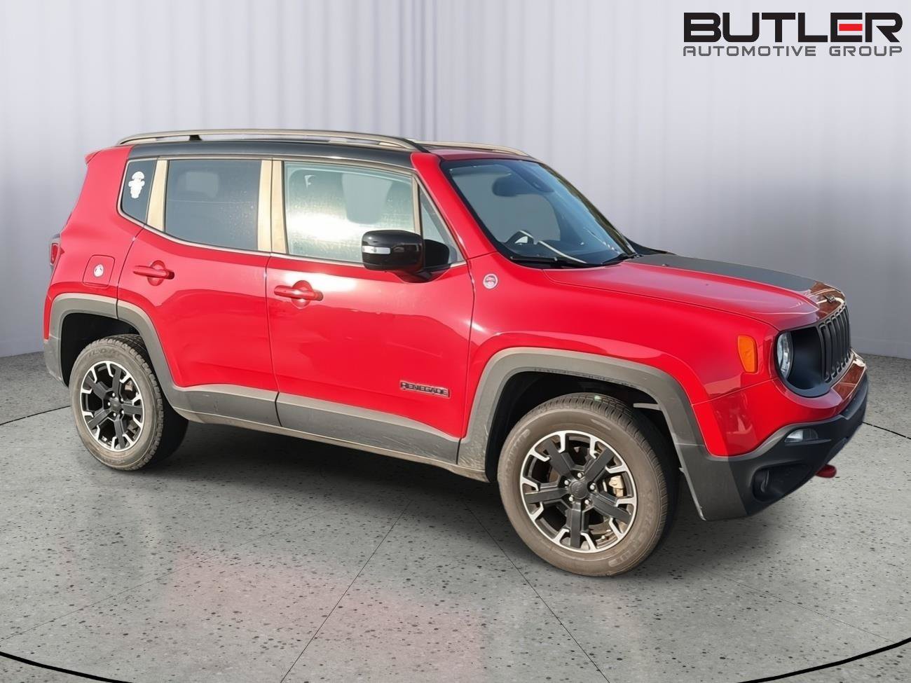 Used 2023 Jeep Renegade Trailhawk AWD/4WD image 5