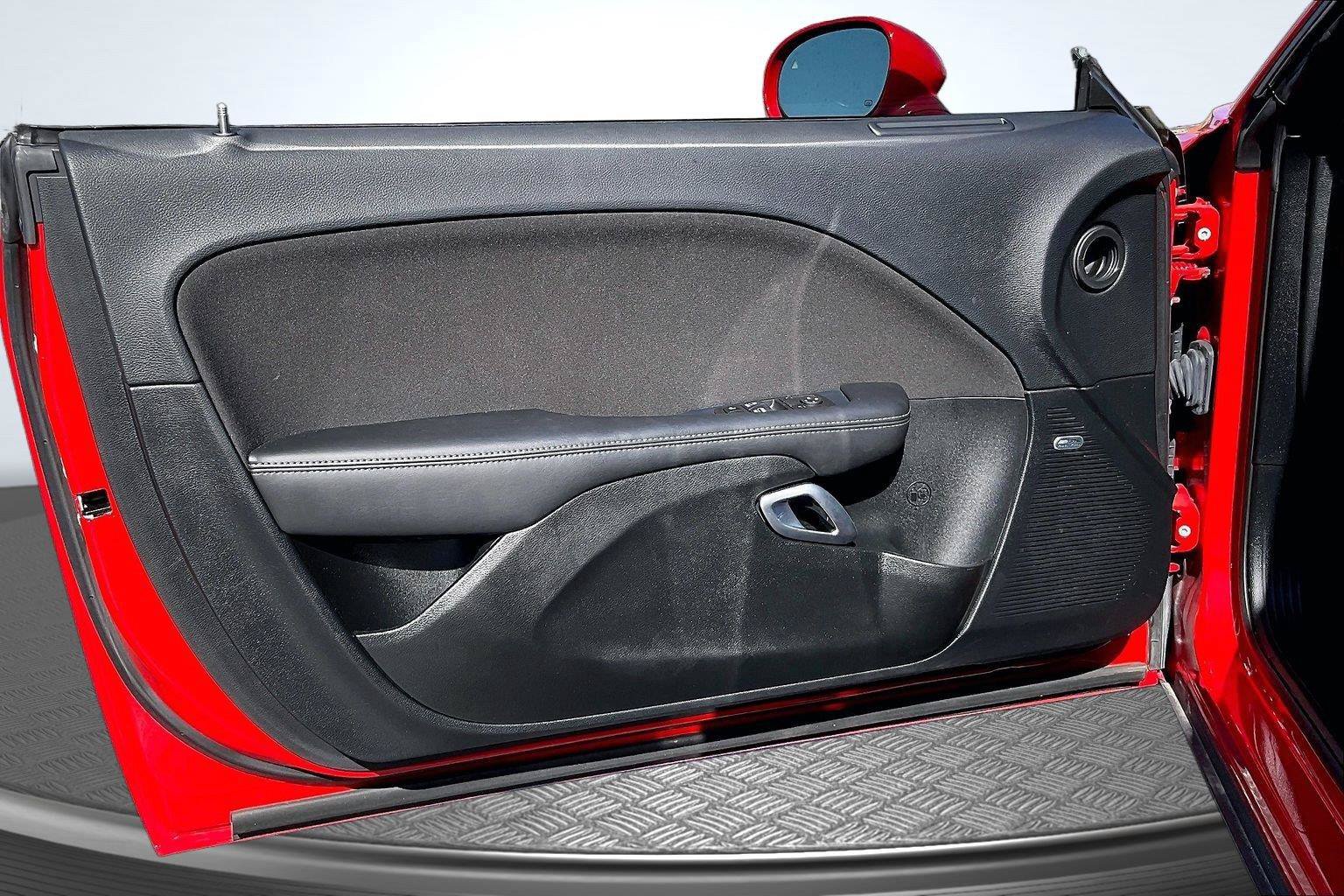 Used 2022 Dodge Challenger R/T Scat Pack w/ Driver Convenience Group RWD image 43