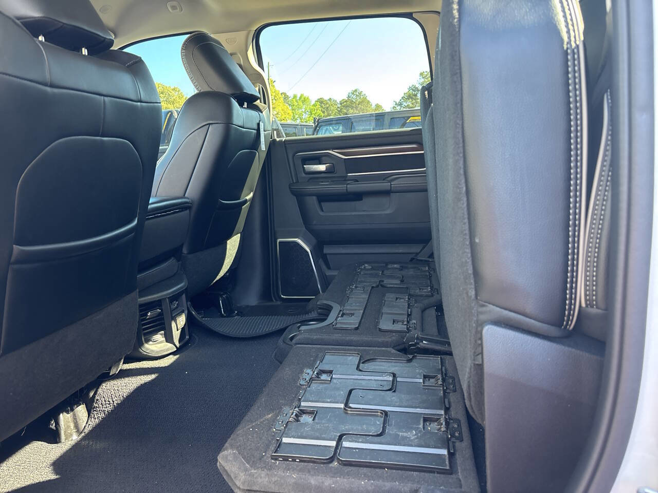 Used 2024 RAM 2500 Laramie w/ Safety Group image 11