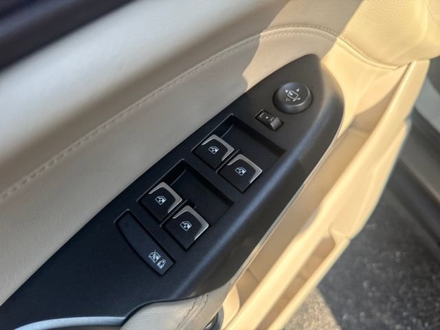 Used 2014 Cadillac SRX Luxury image 11