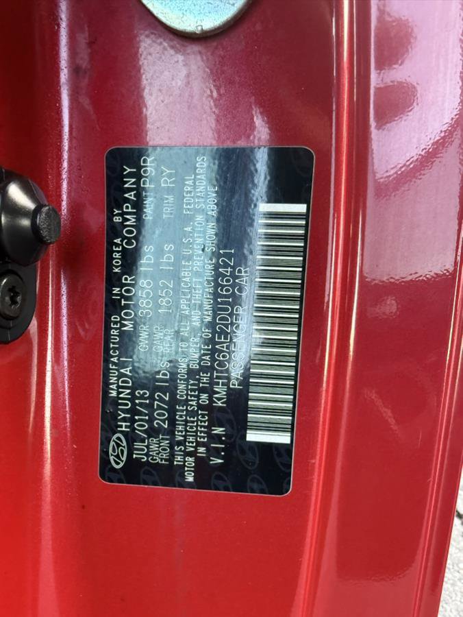 Used 2013 Hyundai Veloster Turbo FWD image 27