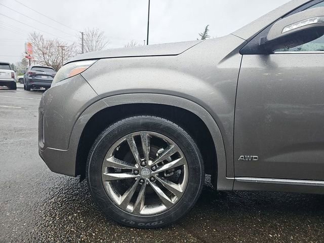 Used 2015 Kia Sorento SX image 28
