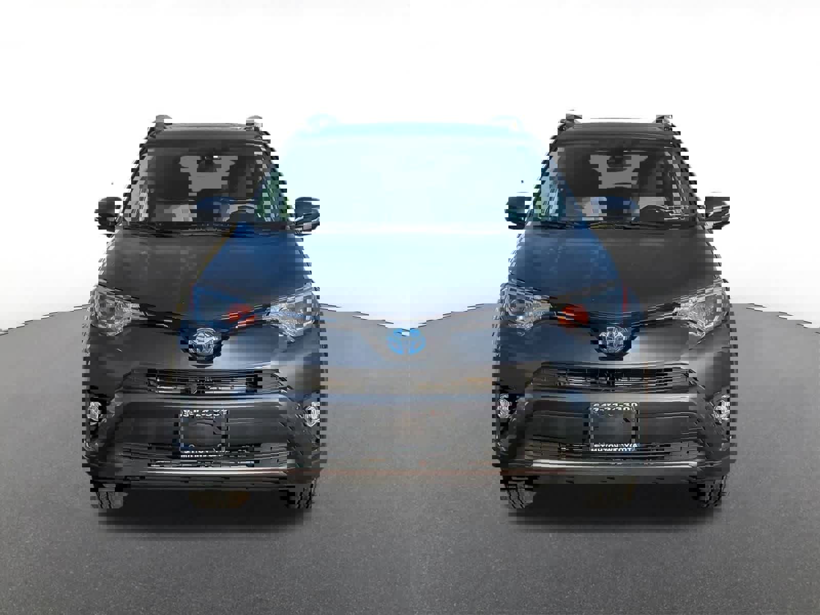 Used 2018 Toyota RAV4 XLE image 9