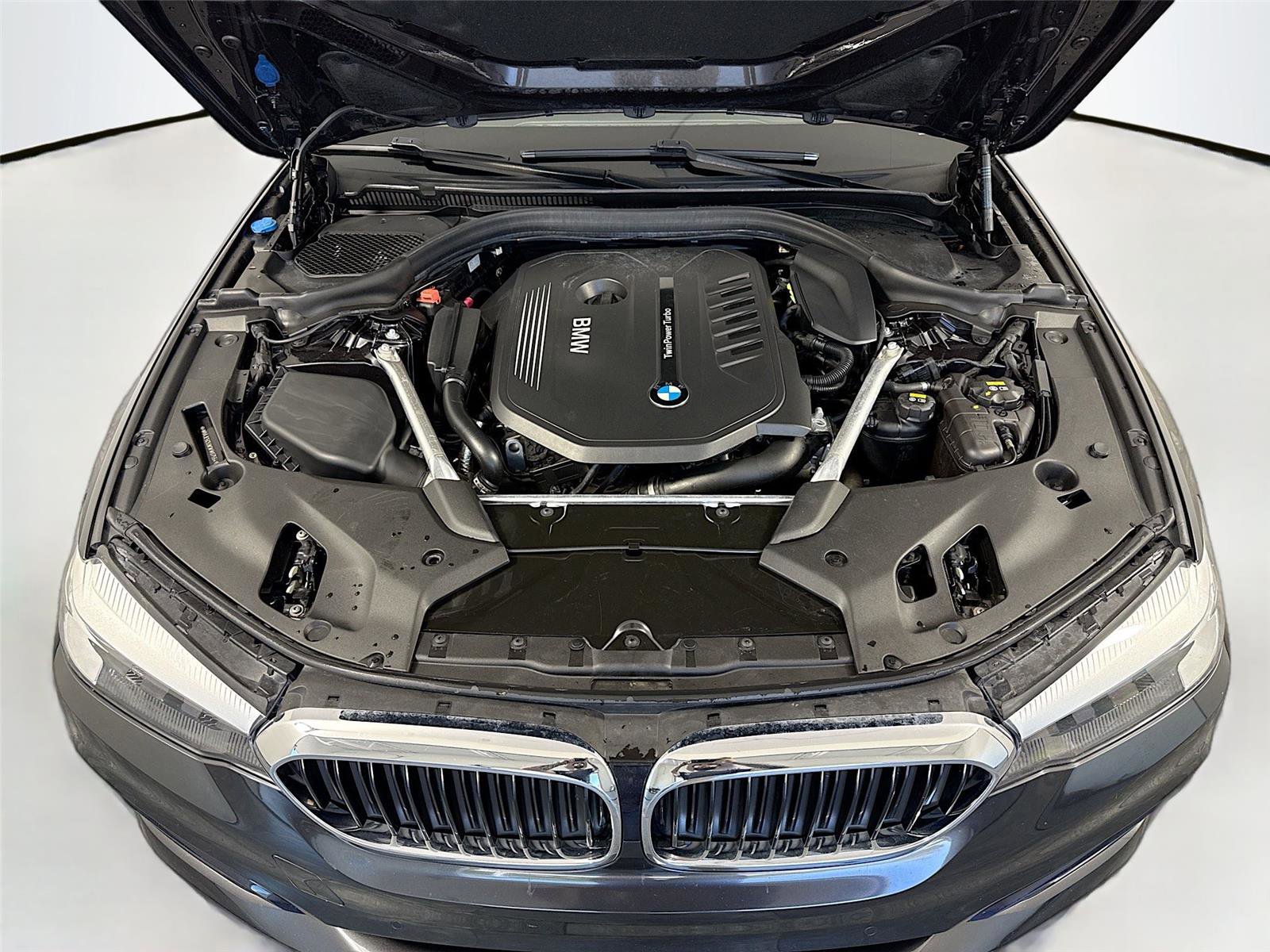 Used 2019 BMW 540i w/ Convenience Package RWD image 28