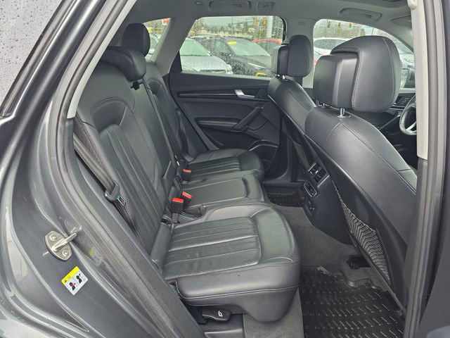 Used 2020 Audi Q5 e Premium Plus image 12