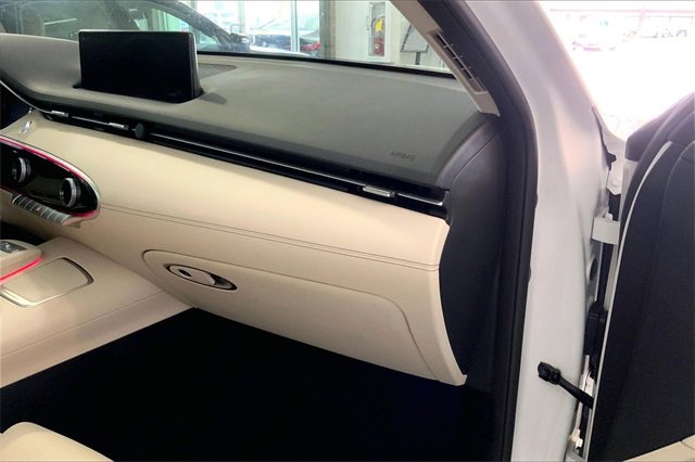 Used 2023 Genesis GV70 2.5T w/ Advanced Package image 15