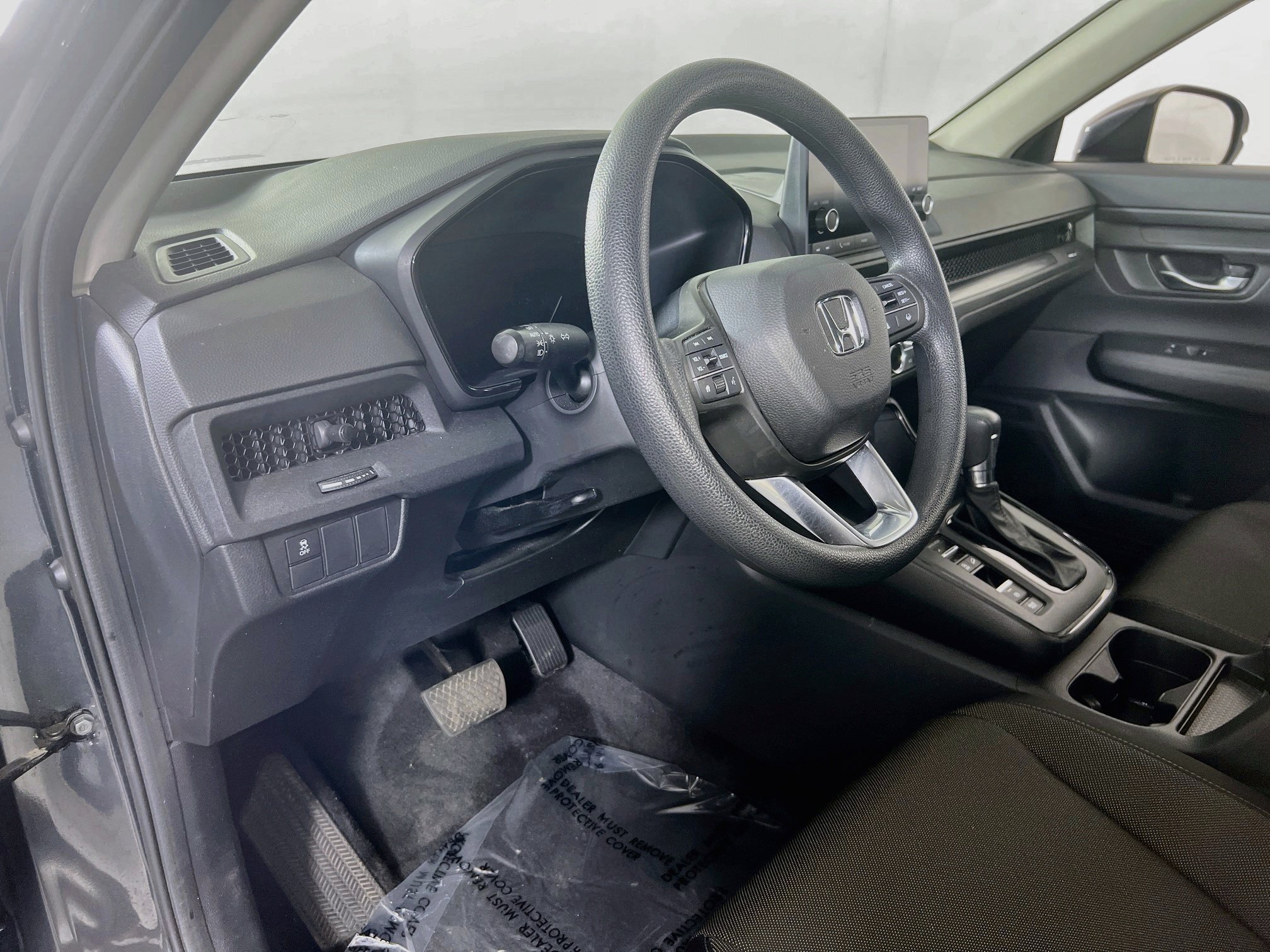 Used 2023 Honda CR-V LX image 9