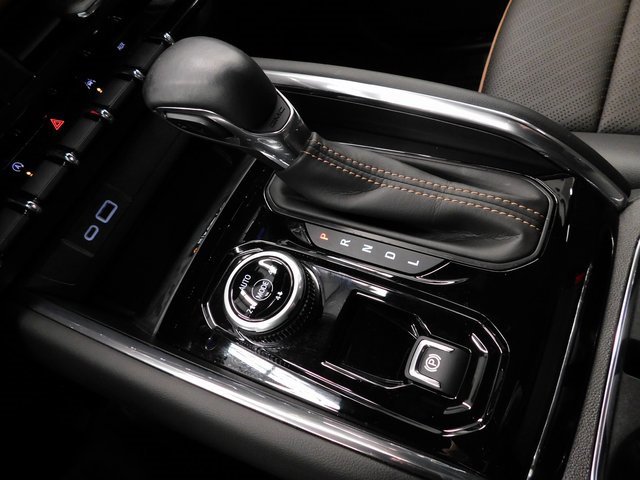 Used 2024 GMC Canyon AT4 w/ AT4 Premium Package image 37