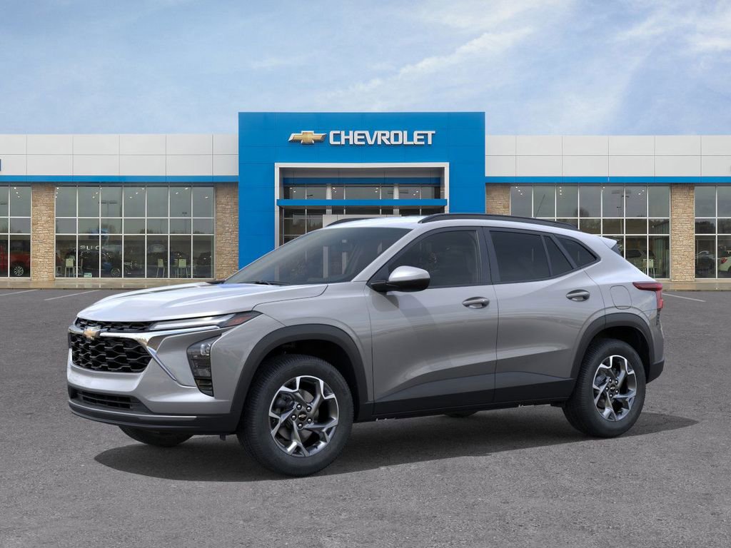 New 2026 Chevrolet Trax LT w/ Driver Confidence Package FWD image 2