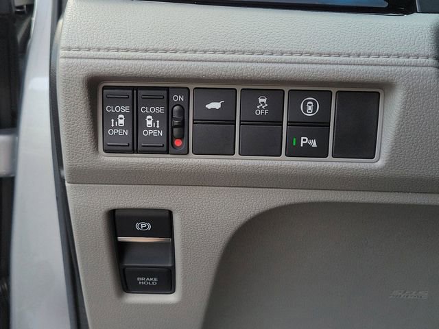 Certified 2024 Honda Odyssey Touring image 23