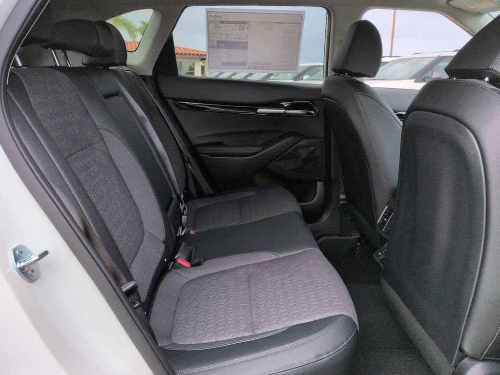 New 2026 Kia Seltos S FWD image 28