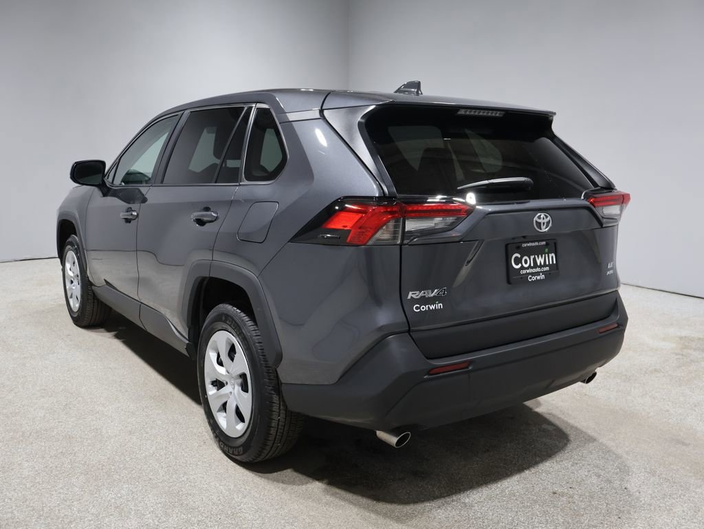 Used 2025 Toyota RAV4 LE image 4