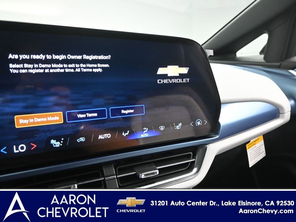New 2026 Chevrolet Equinox EV LT AWD/4WD image 9